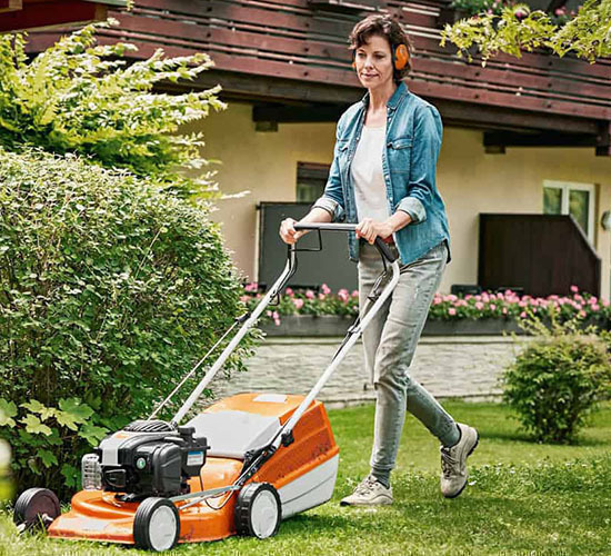 Stihl pļāvējs